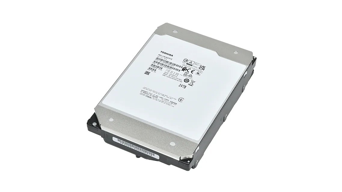 WD Ultrastar HC560 3